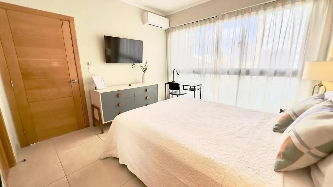 Bello Apartamento En Evaristo Morales, 1 Br Santo Domingo