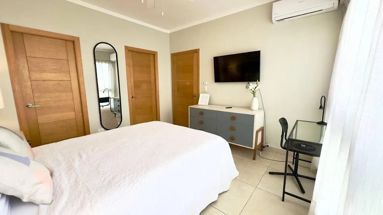 Bello Apartamento En Evaristo Morales, 1 Br 산토도밍고 도미니카 공화국
