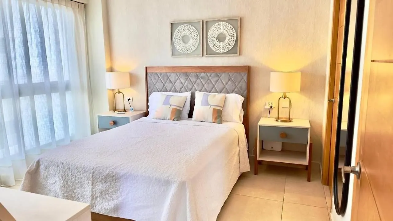 Bello Apartamento En Evaristo Morales, 1 Br 산토도밍고 도미니카 공화국
